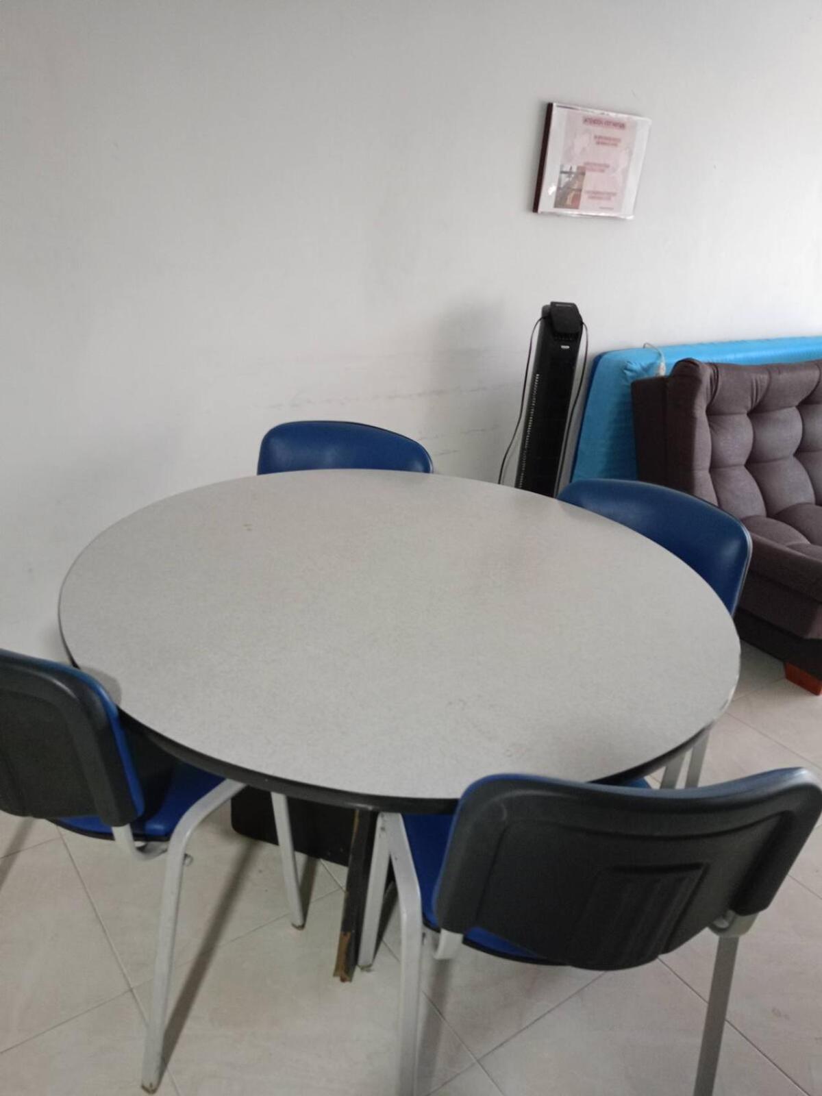 Cerca Al Aeropuerto Homestay